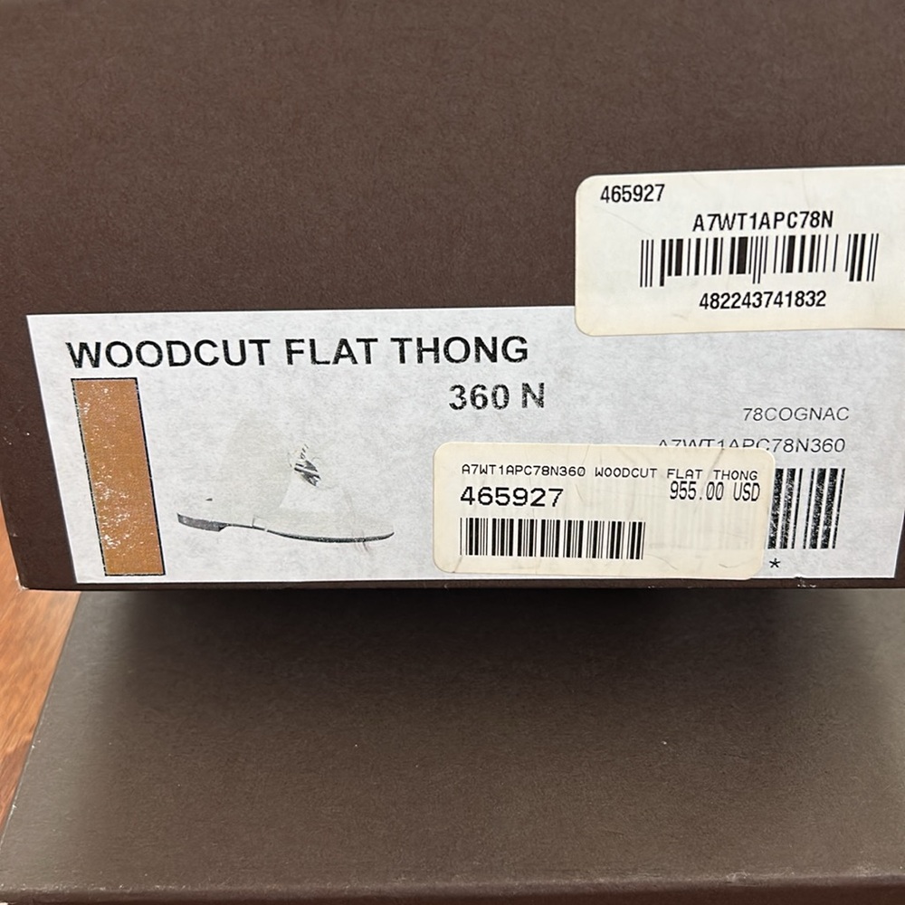 Louis Vuitton Woodcut Sandal . Size 36. Brown leather with gold metal logo. - Picture 3 of 7